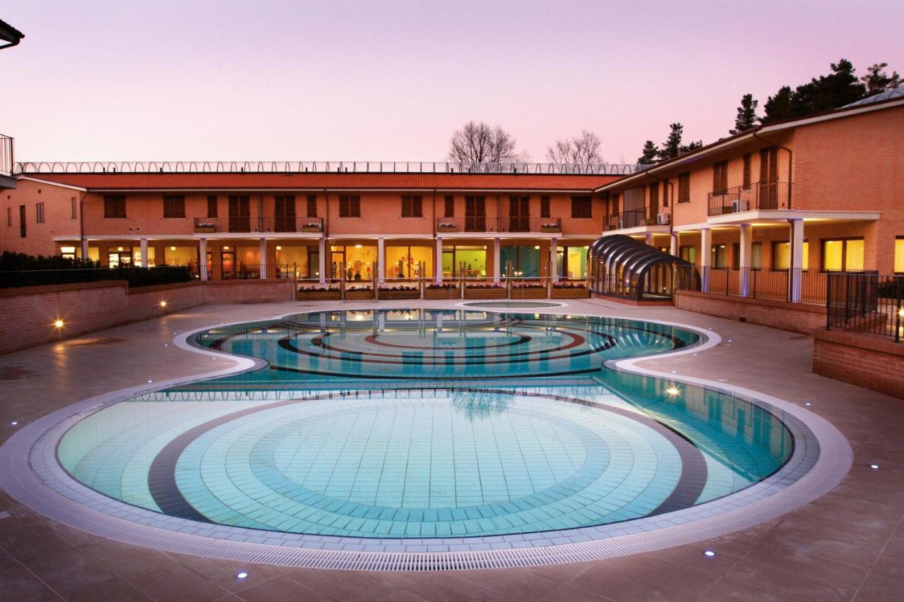Residence Terme Di San Giacomo Sarnano Esterno foto
