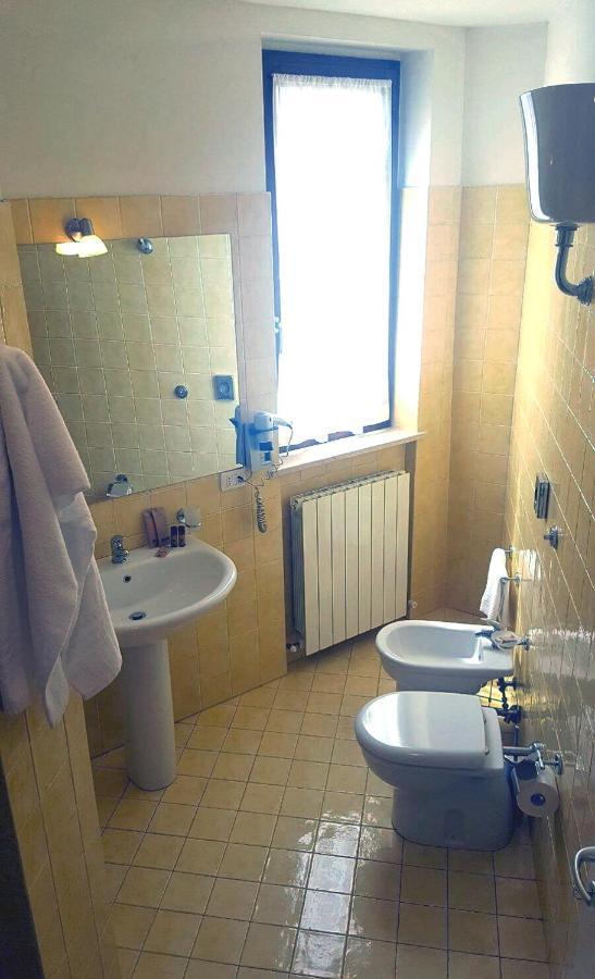 Residence Terme Di San Giacomo Sarnano Esterno foto